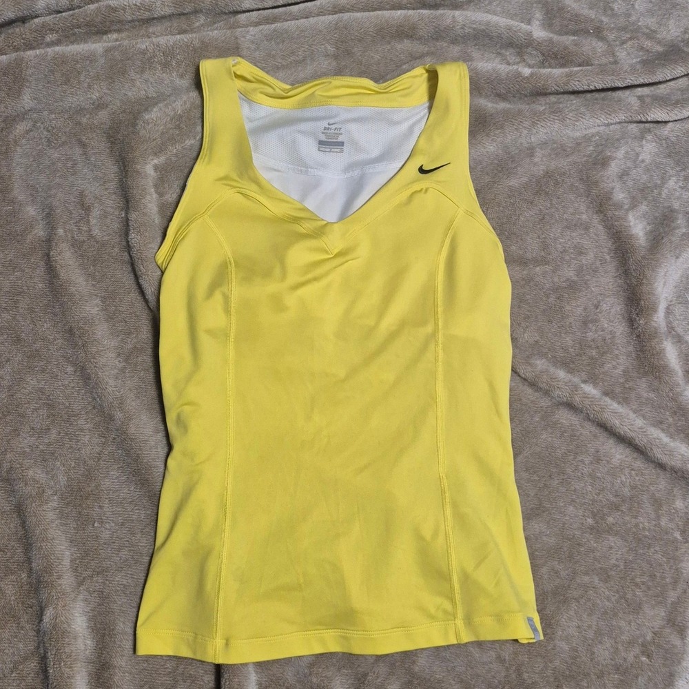 Nike Dri-FIT Women Yellow Tennis Tank Top Built-In Shelf Bra Small V-Neck Sport